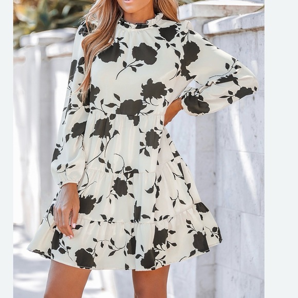 The Unbranded Brand Dresses & Skirts - Floral Print Long Sleeve Mini Dress - Black on Cream